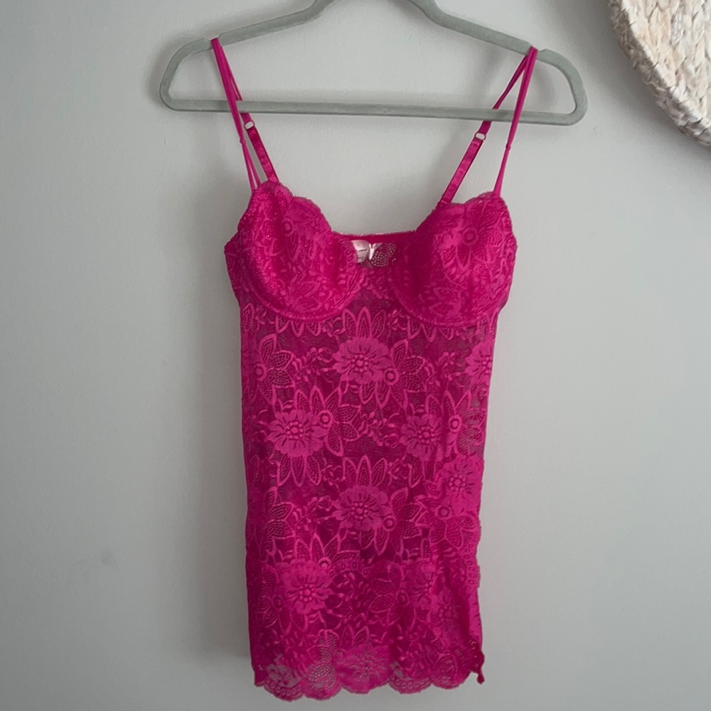 Y2K Victorias Secret Pink Lace Underwire Adjustable Spaghetti Strap Top - Small